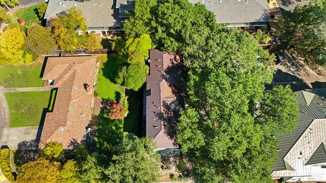 $1,300,000 | 256 Rosebud Lane, St. Helena, CA 94574