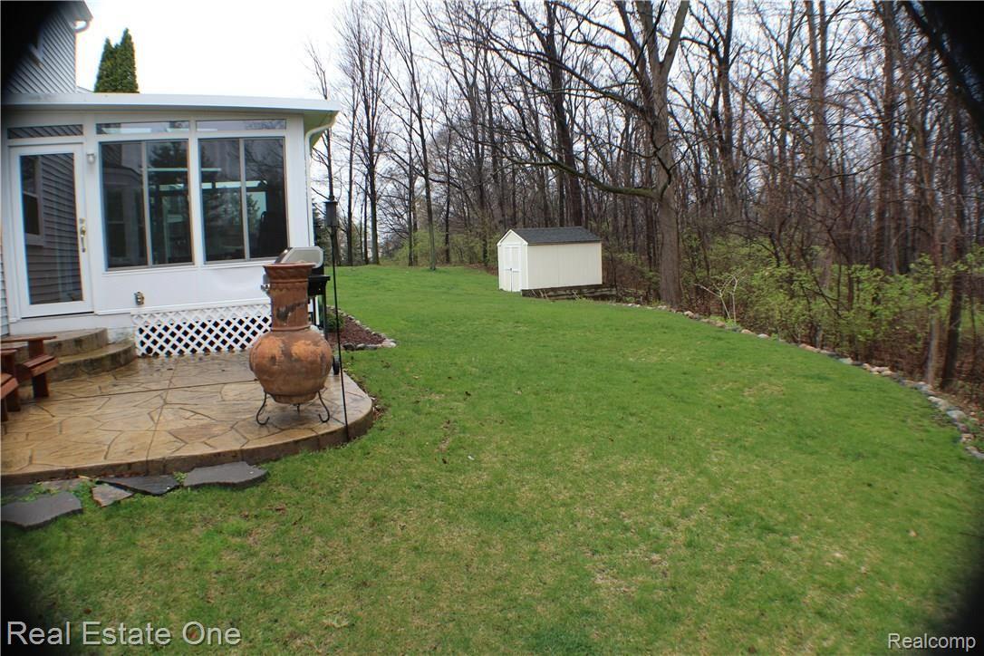 511 Whitney Drive Rochester, MI 48307 - Photo 23 of 25 IMG_0591.JPG