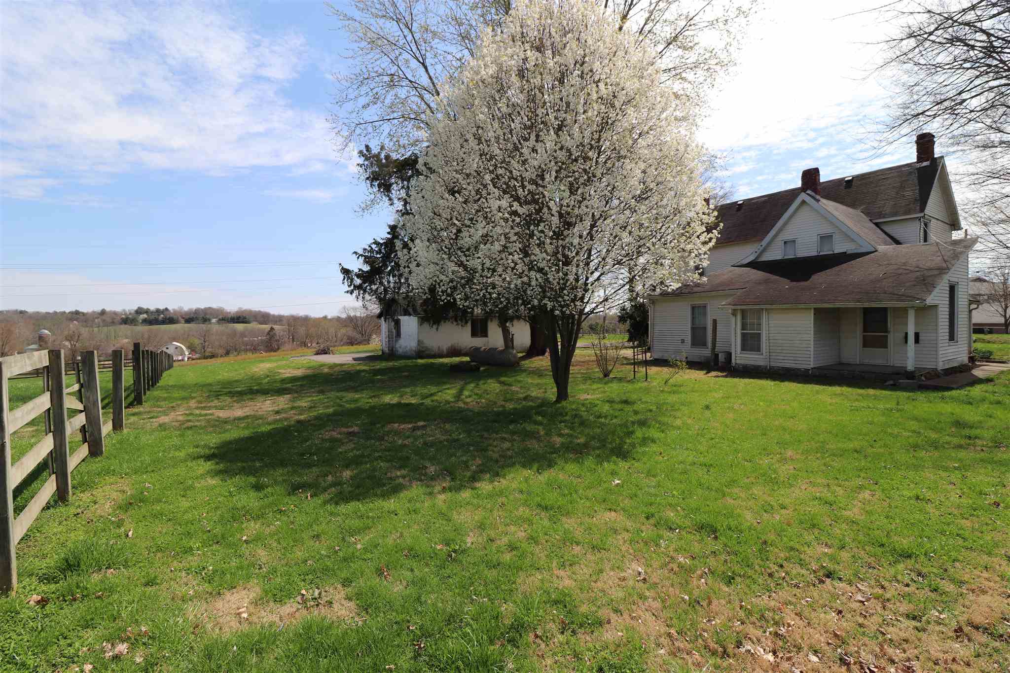 1200 West That Road Bloomington, IN 47403 - Photo 3 of 36