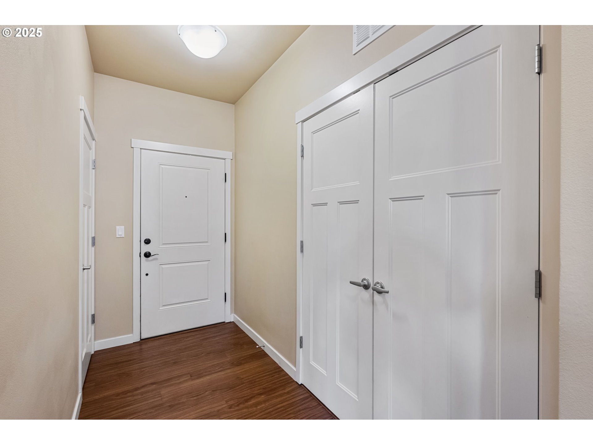 13915 Southwest Meridian Street, Unit 307 Beaverton, OR 97005 - Photo 8 of 27