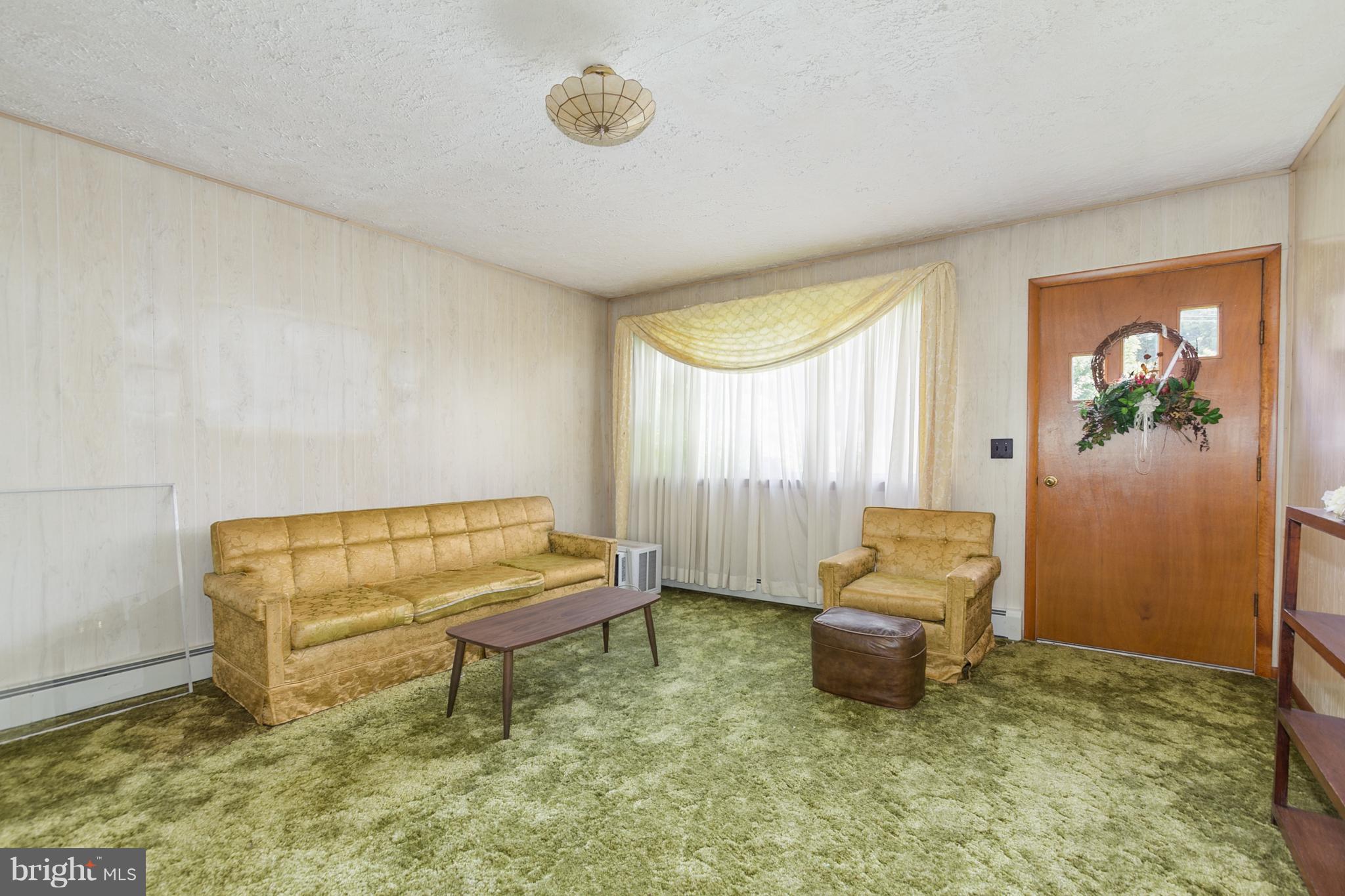 654 Ridge Road Westminster, MD 21157 - Photo 2 of 28 Living Room