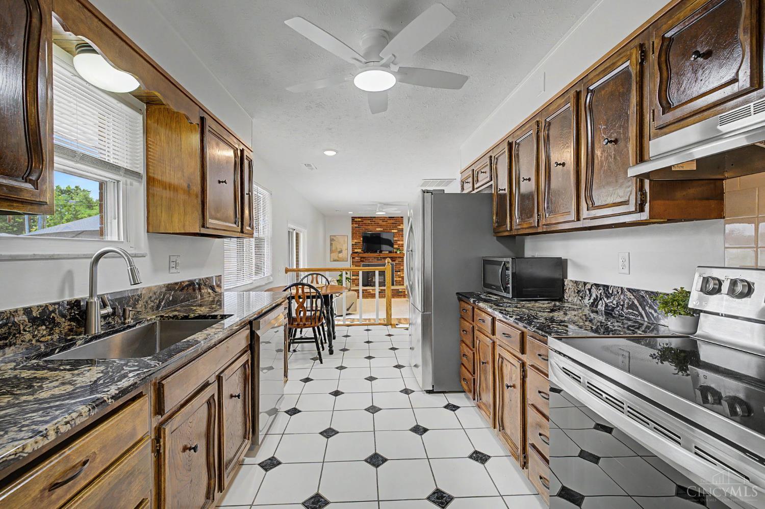 7463 Fairground Road Blanchester, OH 45107 - Photo 10 of 31