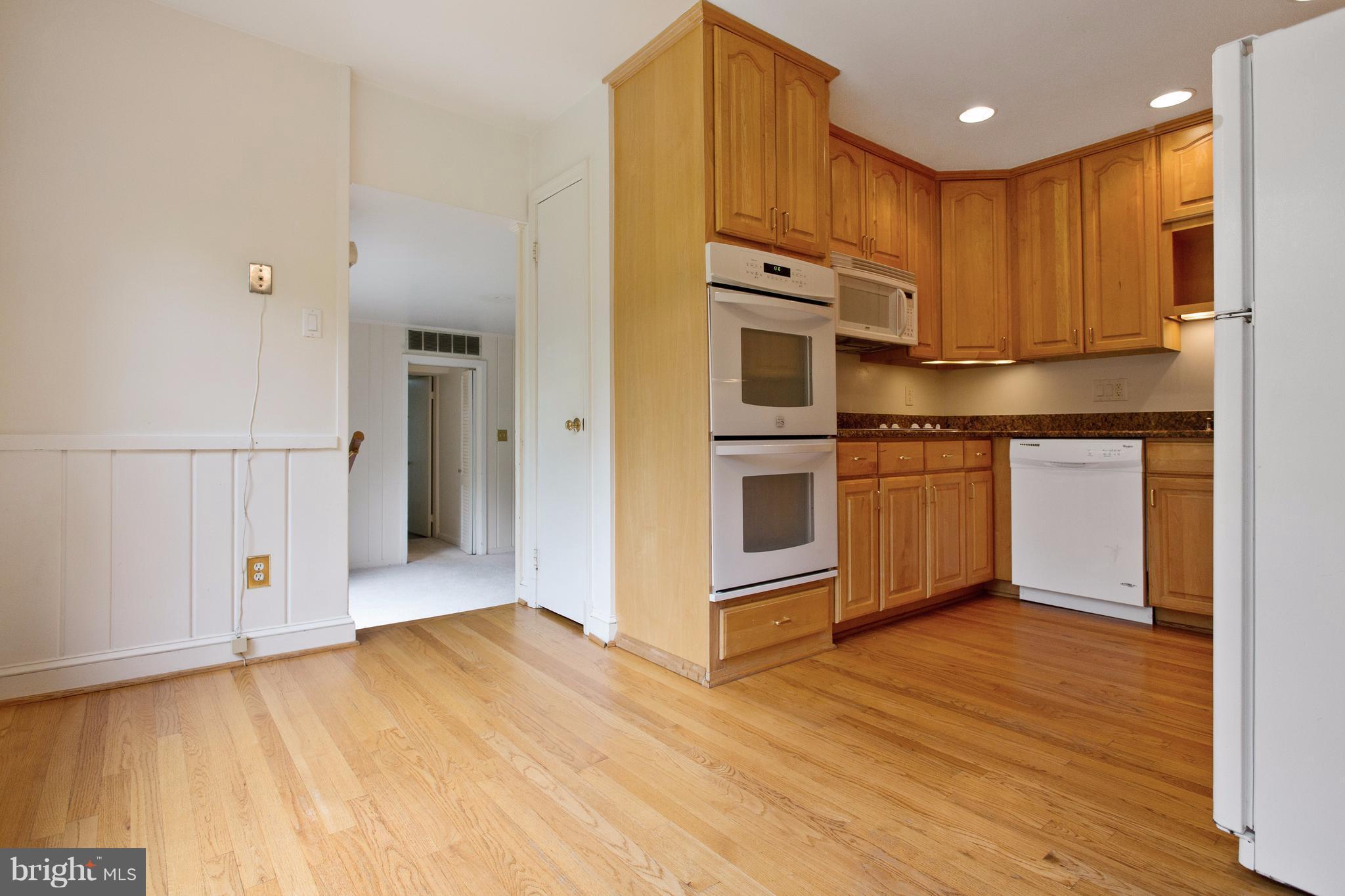 7617 Range Road Alexandria, VA 22306 - Photo 11 of 29 Kitchen