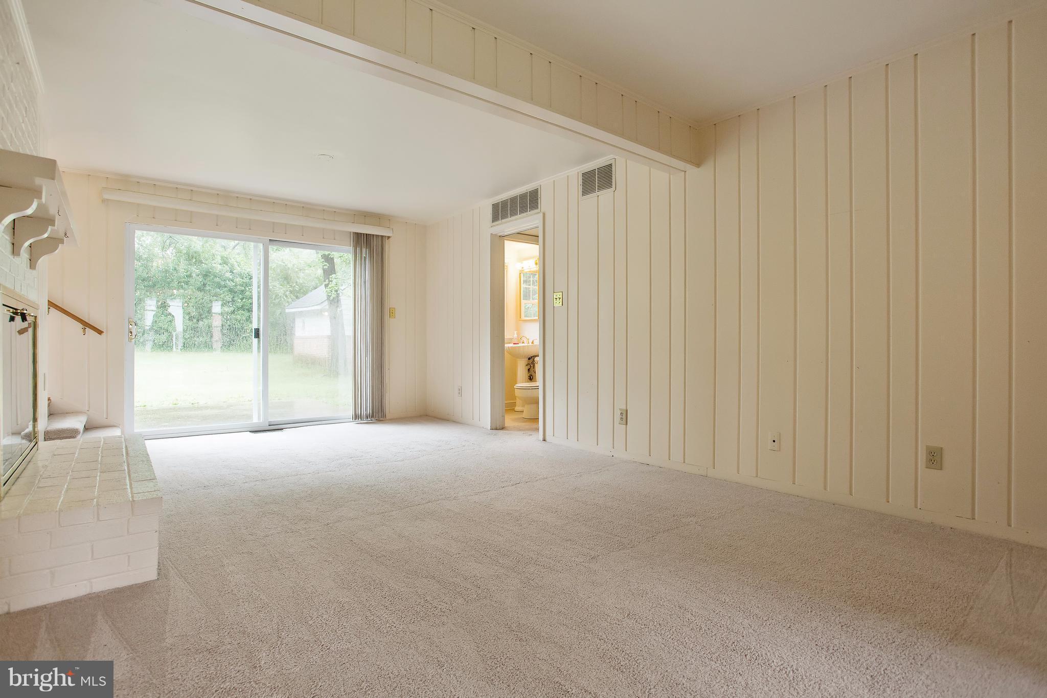 7617 Range Road Alexandria, VA 22306 - Photo 14 of 29 Family Room