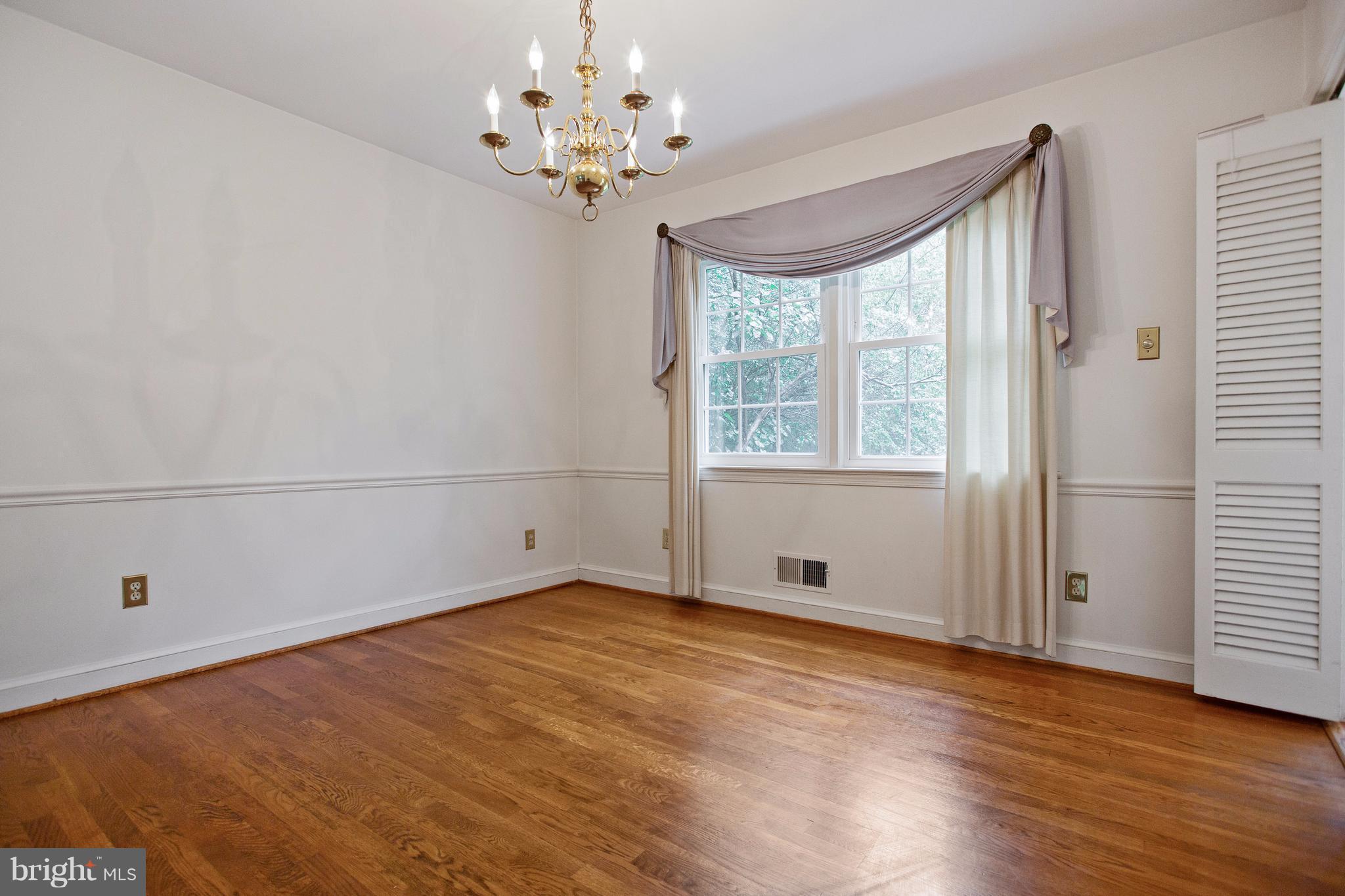 7617 Range Road Alexandria, VA 22306 - Photo 5 of 29 Dining Room