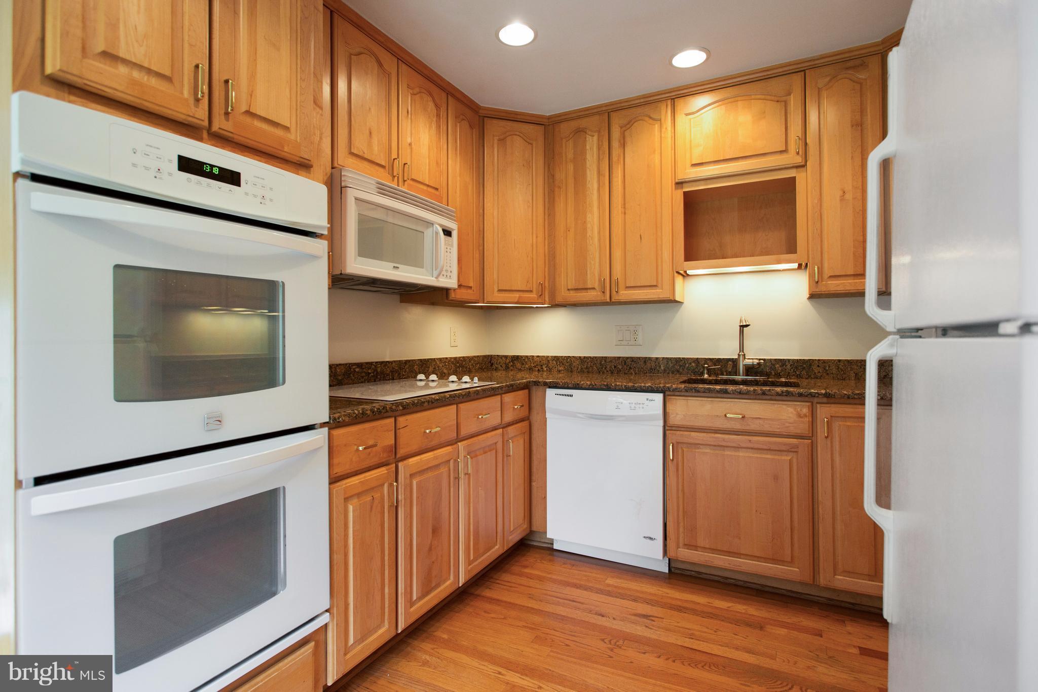 7617 Range Road Alexandria, VA 22306 - Photo 10 of 29 Kitchen