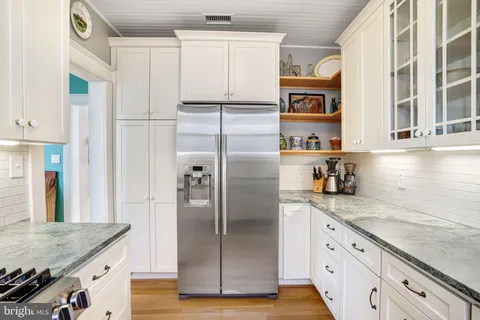 $835,000 | 512 Pershing Drive, Silver Spring, MD 20910