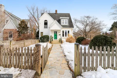 $835,000 | 512 Pershing Drive, Silver Spring, MD 20910