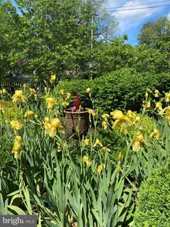 $835,000 | 512 Pershing Drive, Silver Spring, MD 20910