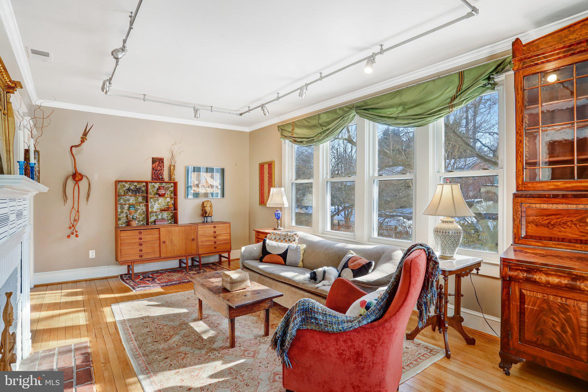 512 Pershing Drive Silver Spring, MD 20910 - Photo 4 of 39