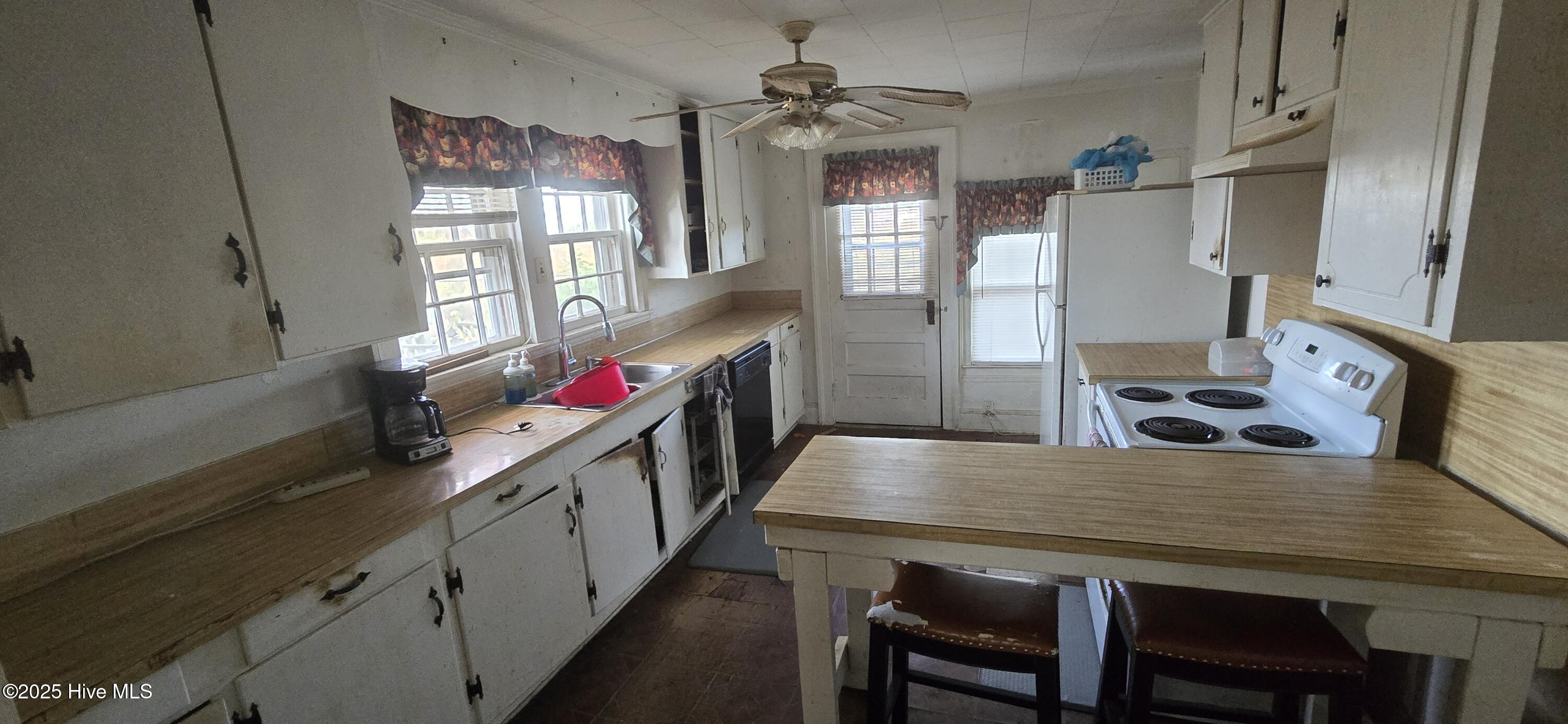 272 West Littlefield Road Ayden, NC 28513 - Photo 26 of 39 20251118_140752