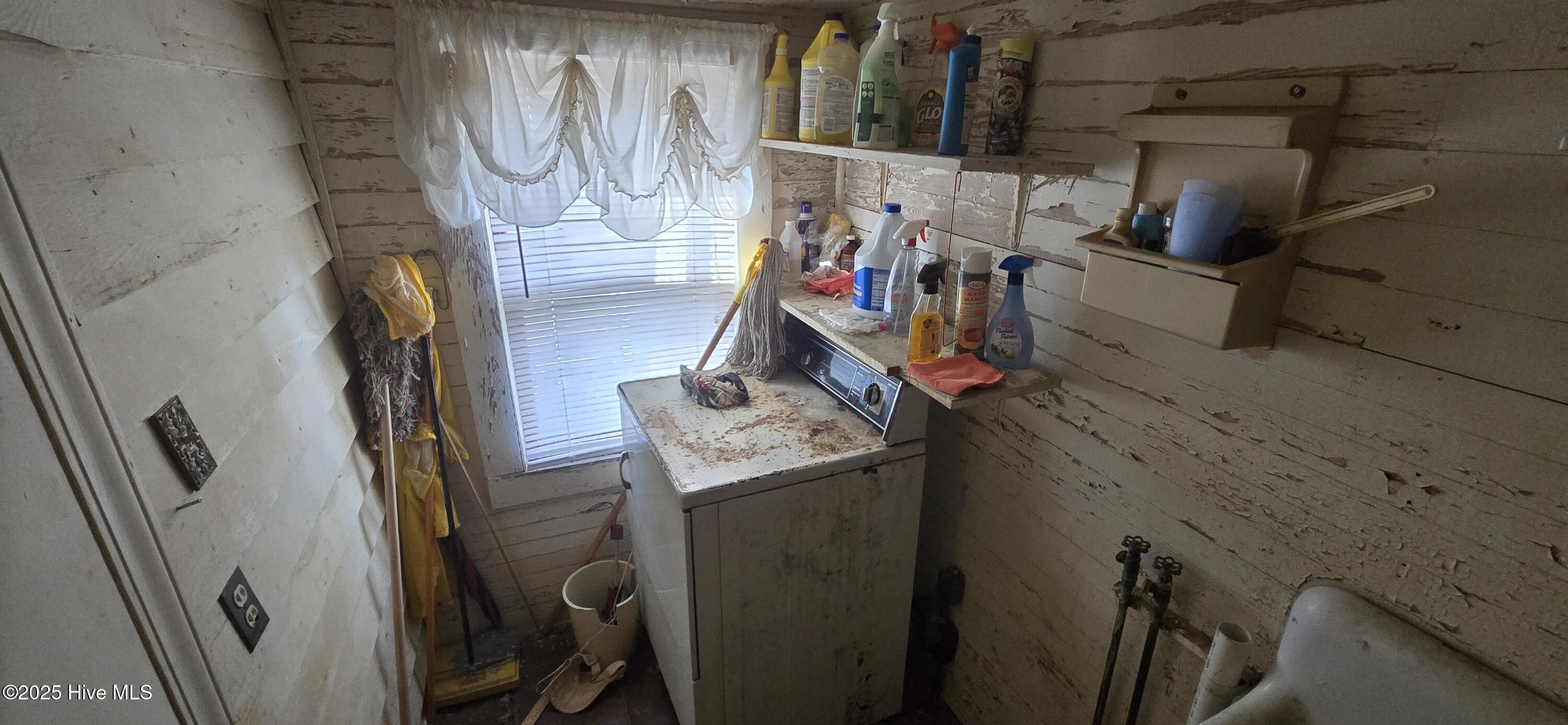 272 West Littlefield Road Ayden, NC 28513 - Photo 28 of 39 20251118_140724