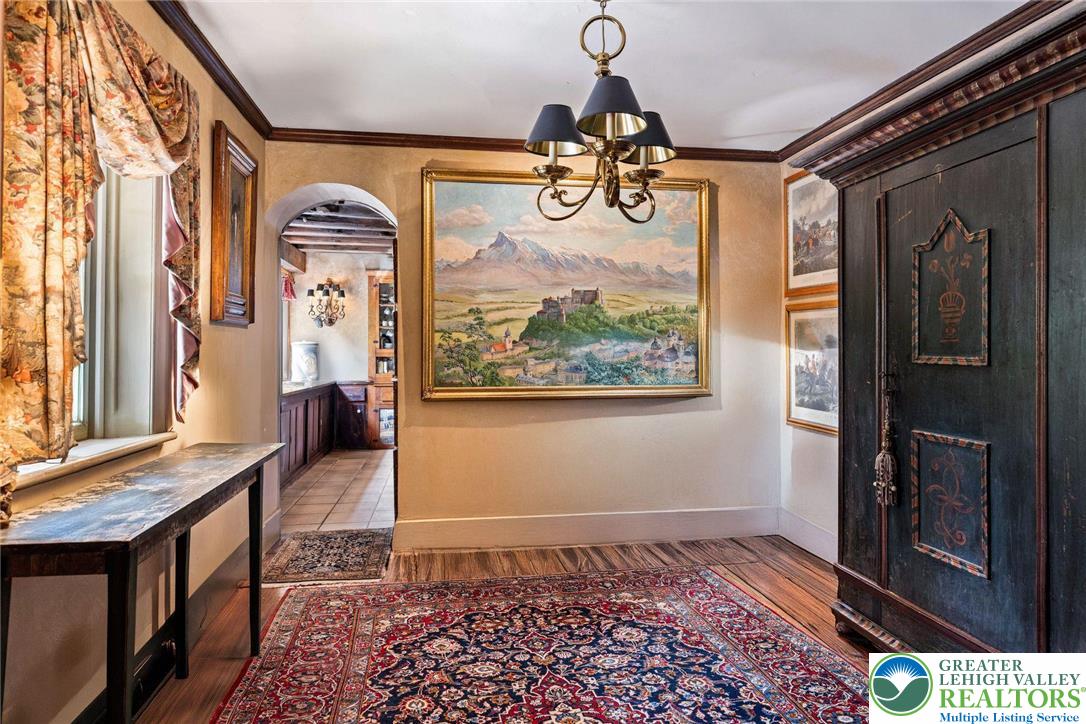 3791 Hunter Road Kintnersville, PA 18930 - Photo 10 of 55 Entry Hall (digitally staged)