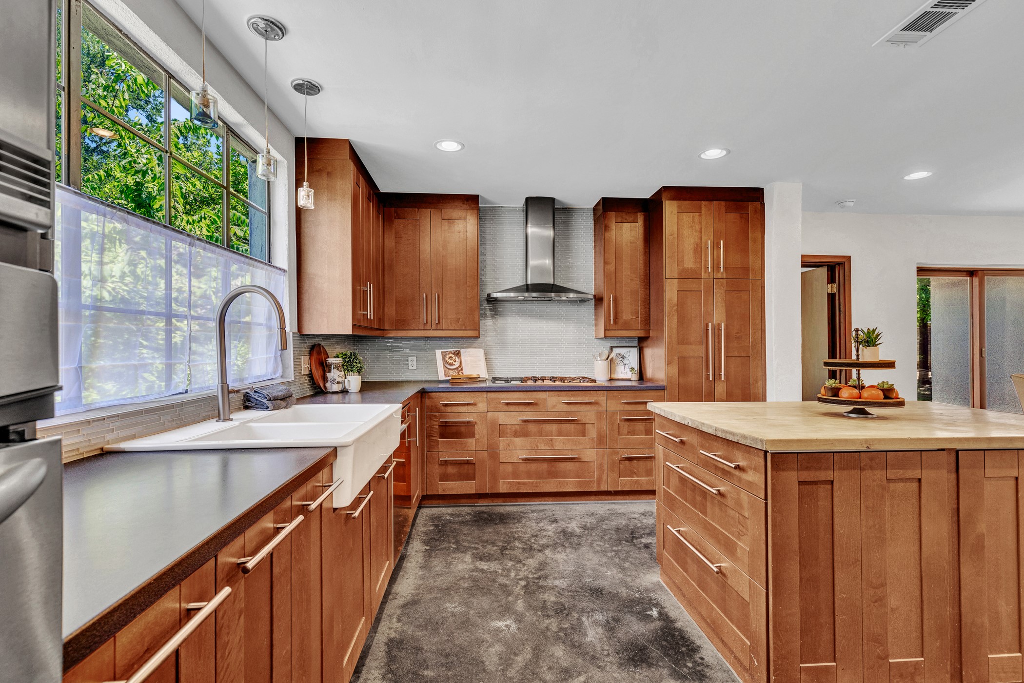 1208 Fairwood Road Austin, TX 78722 - Photo 13 of 40
