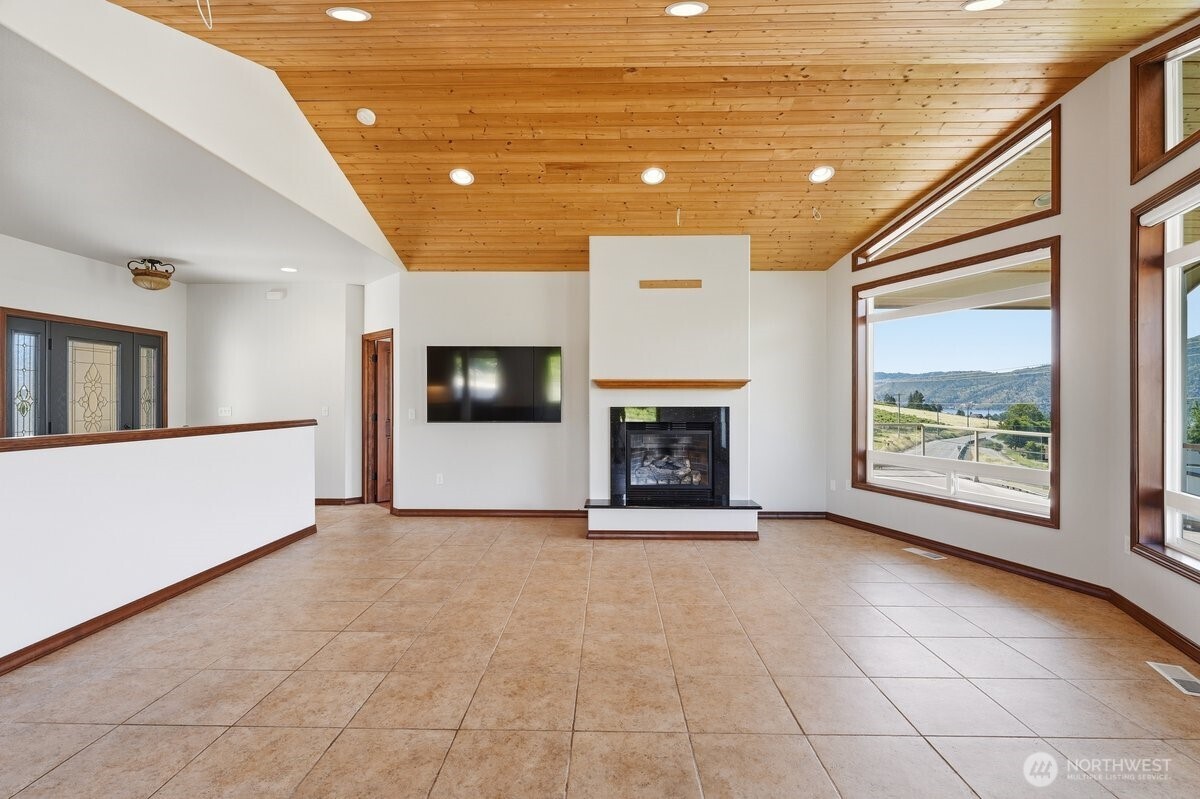 22 Washington Street Manson, WA 98831 - Photo 25 of 35