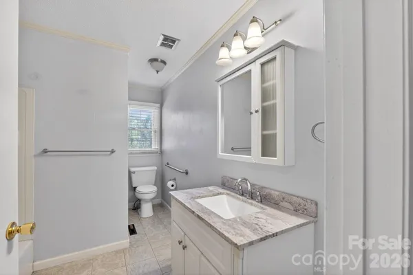 $344,900 | 708 Wilmore Street Northeast, Lenoir, NC 28645