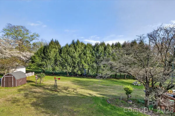 $344,900 | 708 Wilmore Street Northeast, Lenoir, NC 28645