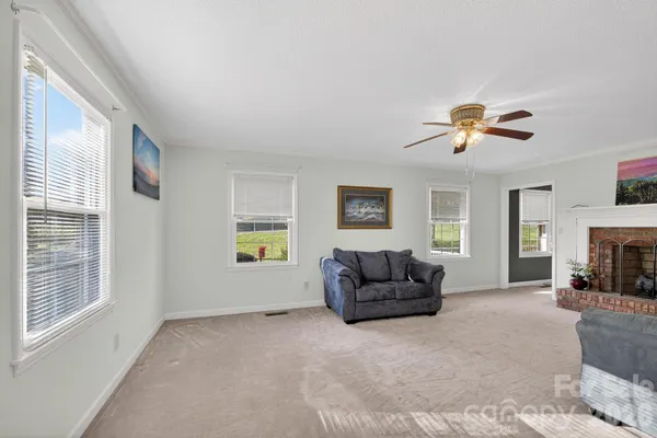 $344,900 | 708 Wilmore Street Northeast, Lenoir, NC 28645