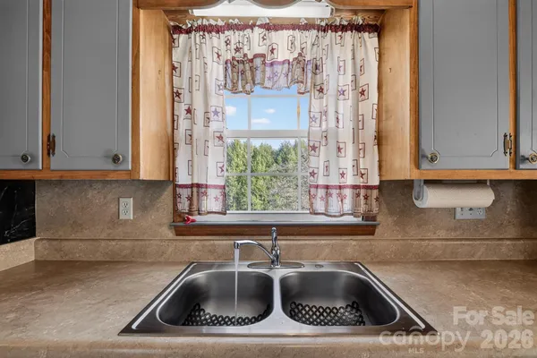 $344,900 | 708 Wilmore Street Northeast, Lenoir, NC 28645