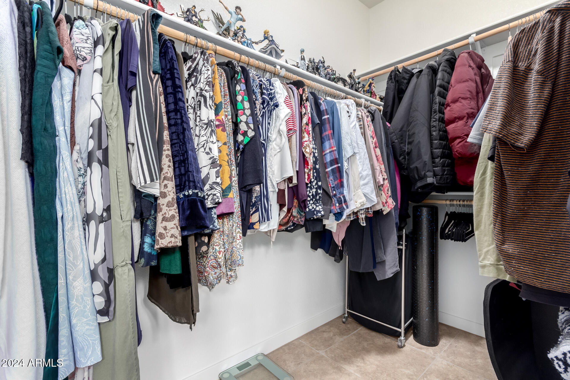 2511 West Queen Creek Road, Unit 340 Chandler, AZ 85248 - Photo 11 of 29 Primary Walk-in Closet