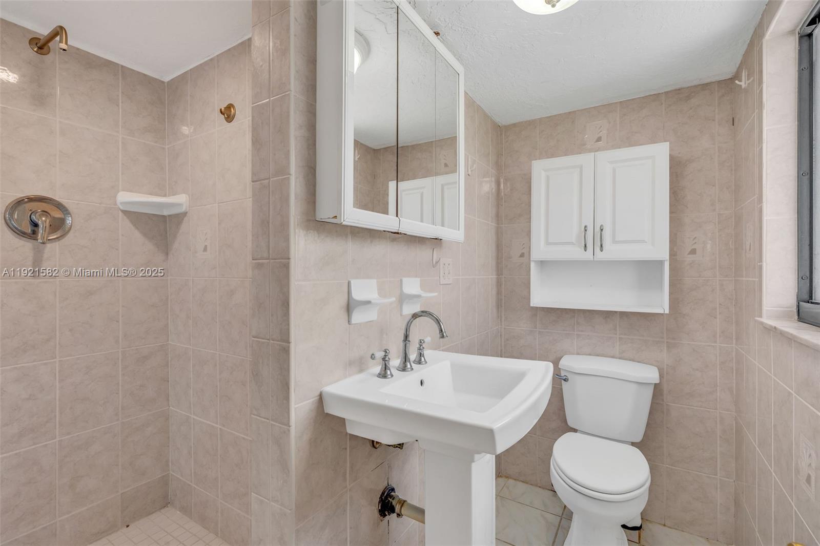 360 Sound Drive Key Largo, FL 33037 - Photo 17 of 43