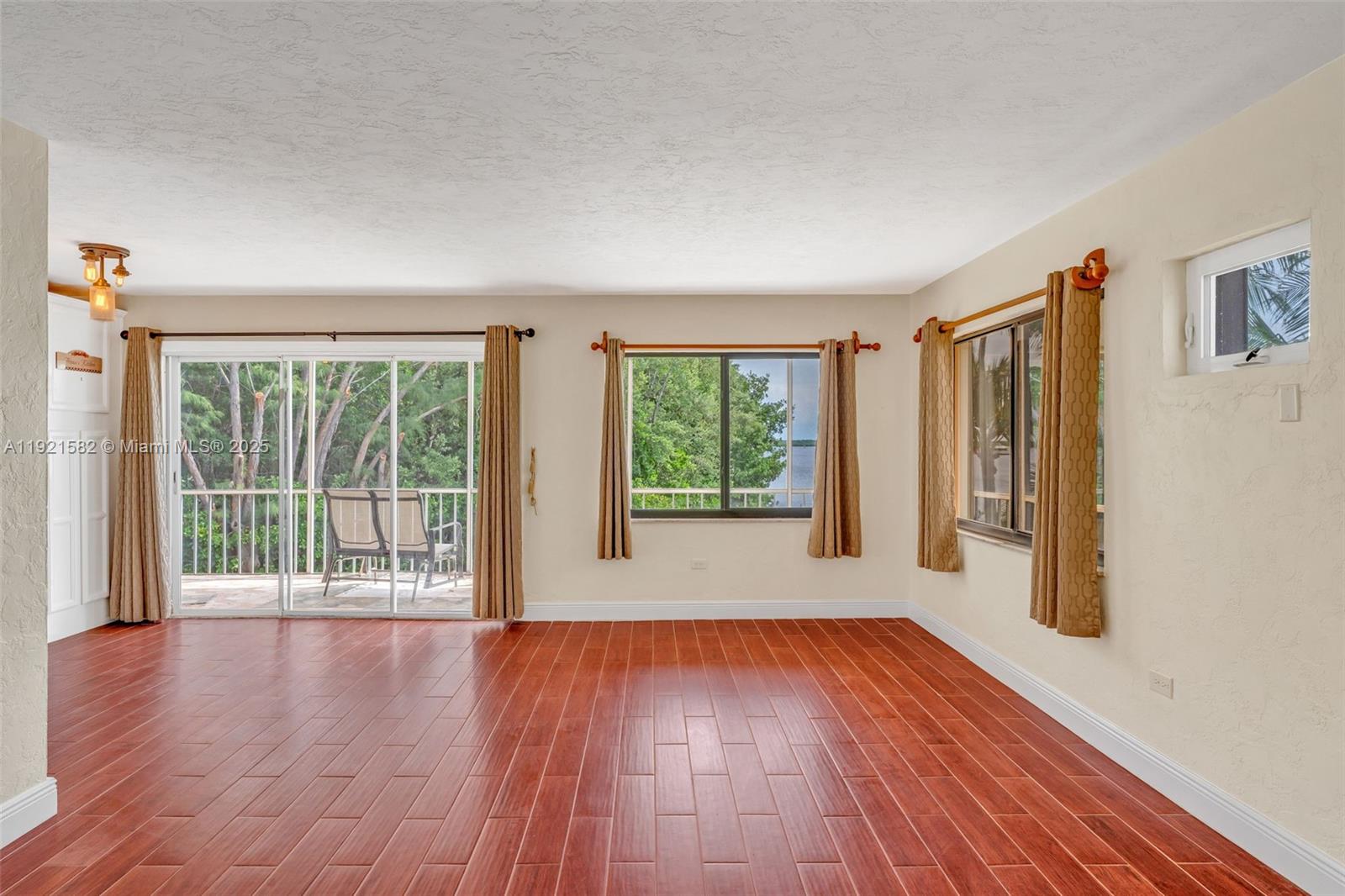 360 Sound Drive Key Largo, FL 33037 - Photo 5 of 43