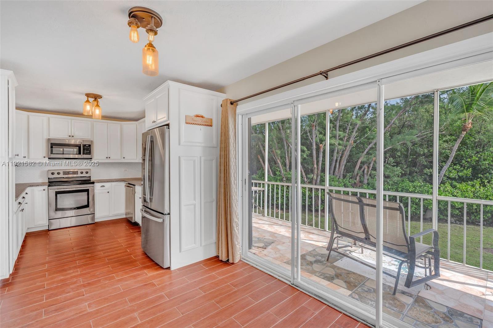 360 Sound Drive Key Largo, FL 33037 - Photo 8 of 43