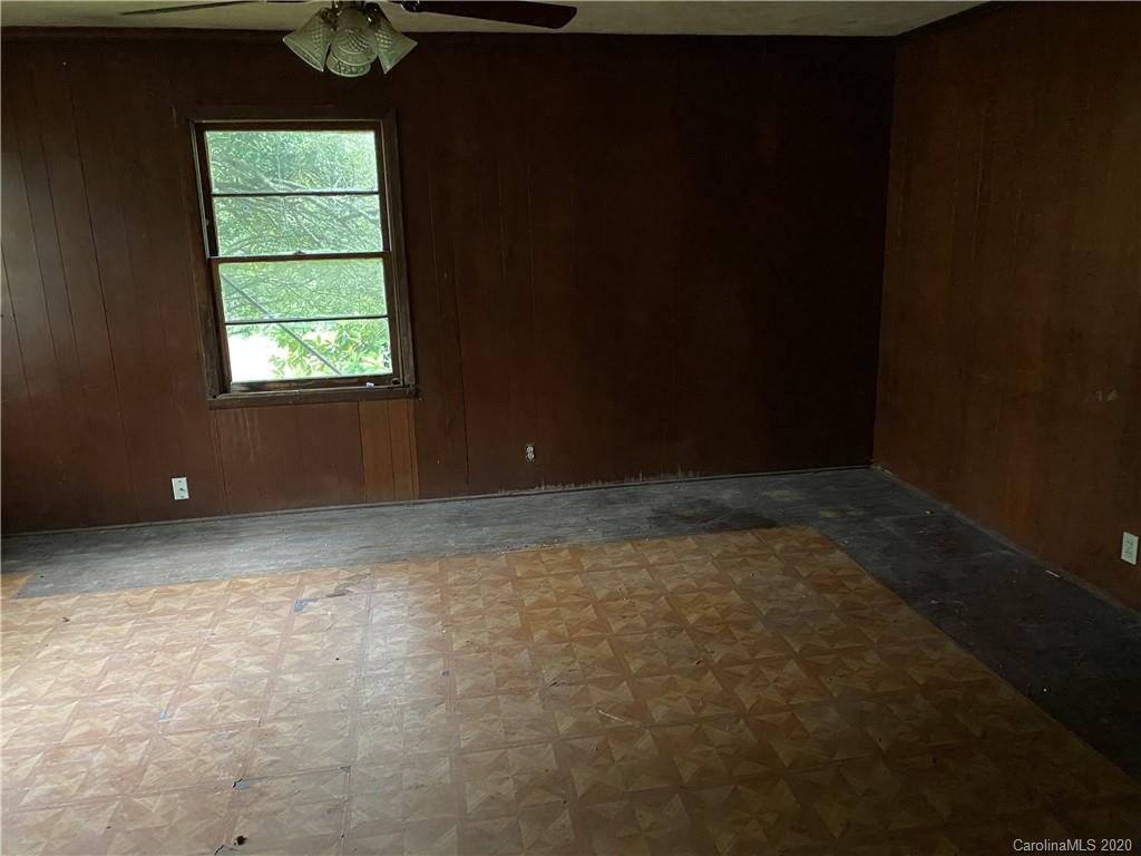325 Ponderosa Road Stanley, NC 28164 - Photo 2 of 8 Gallery Image 2