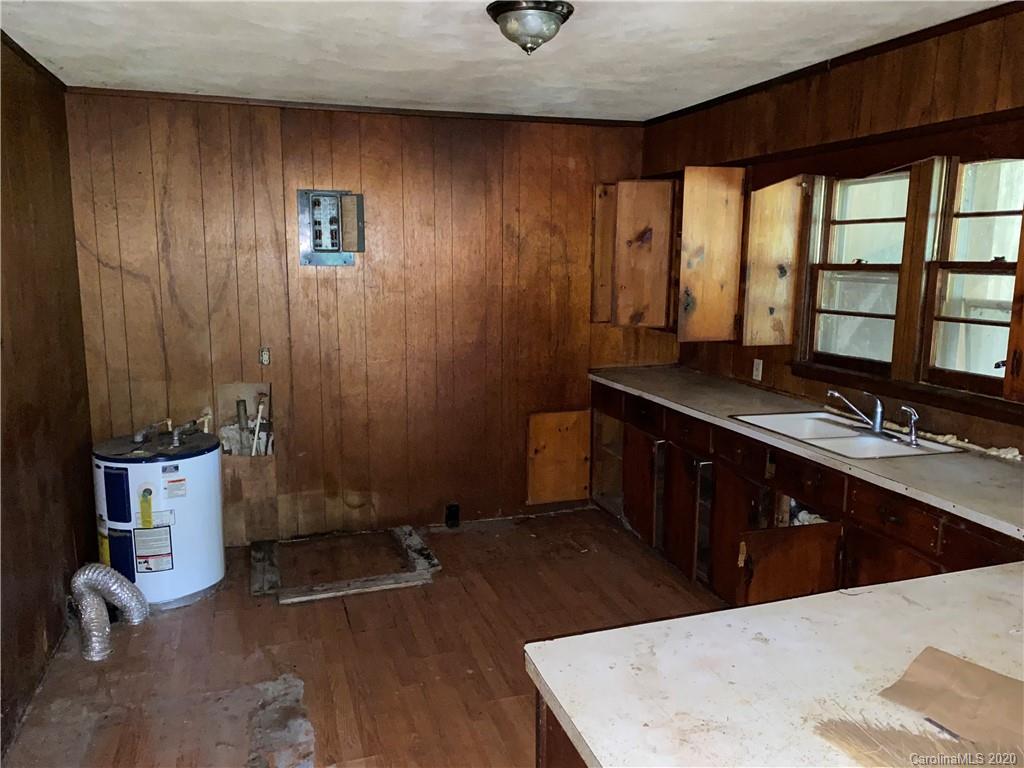 325 Ponderosa Road Stanley, NC 28164 - Photo 3 of 8 Gallery Image 3