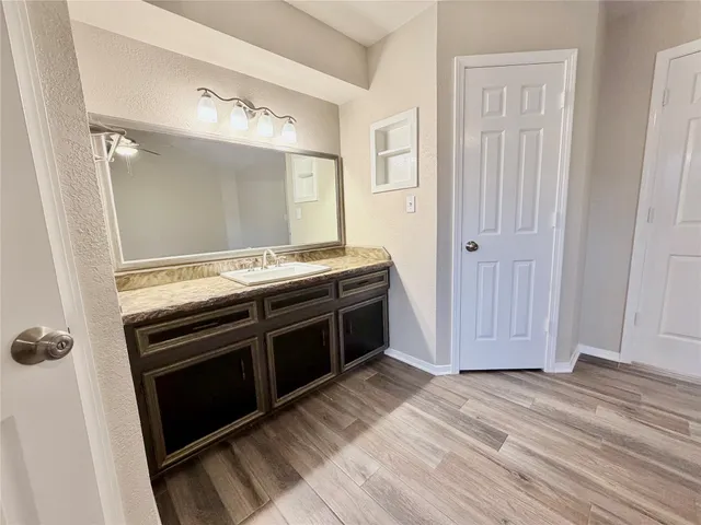 $1,700 | 2712 Monroe Avenue, Rosenberg, TX 77471