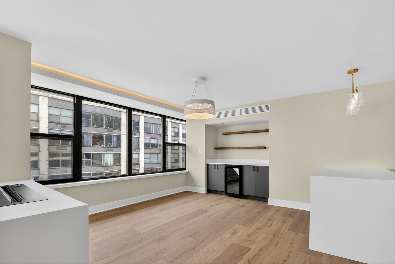 5801 North Sheridan Road, Unit 20D Chicago, IL 60660 - Photo 11 of 34