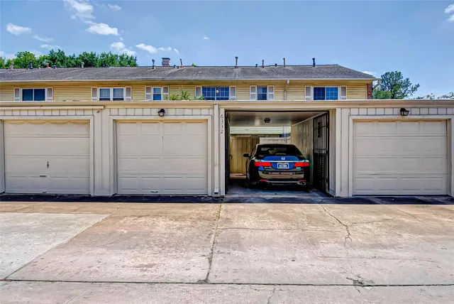 a view of a car garage
