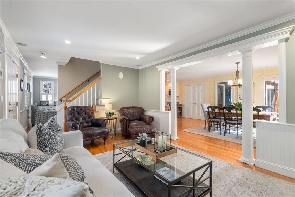 48 Patton Road Wellesley, MA 02482 - Photo 4 of 34
