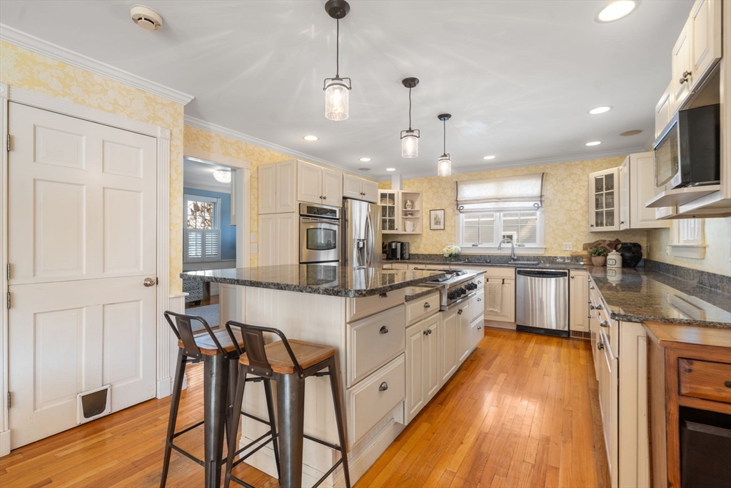 48 Patton Road Wellesley, MA 02482 - Photo 8 of 34