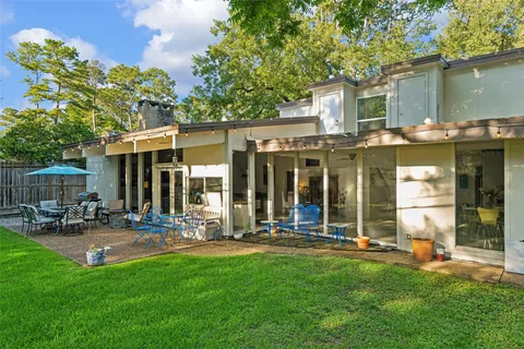 $1,200,000 | 315 Tealwood Drive, Houston, TX 77024