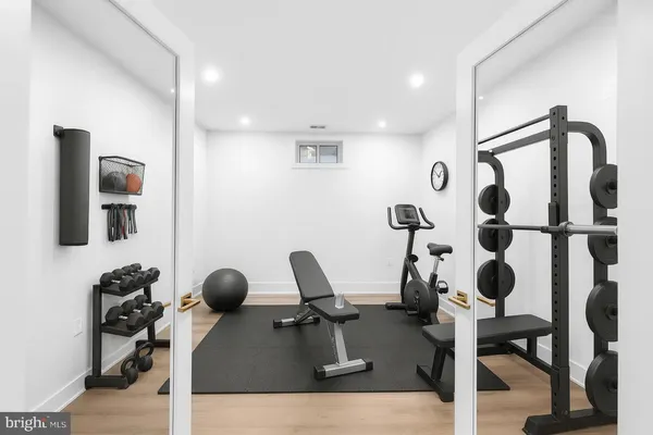 $2,485,000 | 719 Meadow Lane Southwest, Vienna, VA 22180