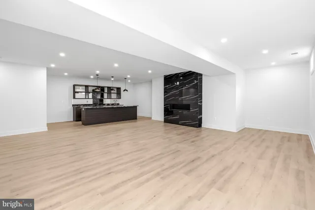 $2,485,000 | 719 Meadow Lane Southwest, Vienna, VA 22180