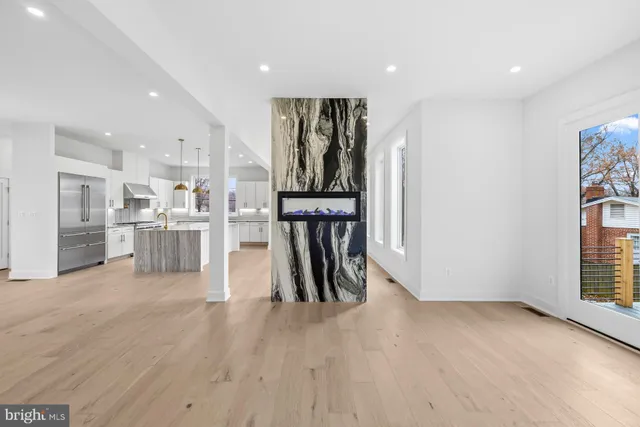 $2,485,000 | 719 Meadow Lane Southwest, Vienna, VA 22180