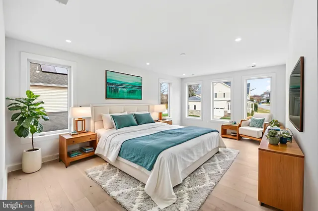 $2,485,000 | 719 Meadow Lane Southwest, Vienna, VA 22180