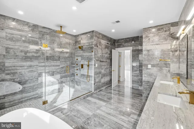 $2,485,000 | 719 Meadow Lane Southwest, Vienna, VA 22180