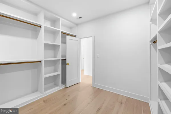 $2,485,000 | 719 Meadow Lane Southwest, Vienna, VA 22180