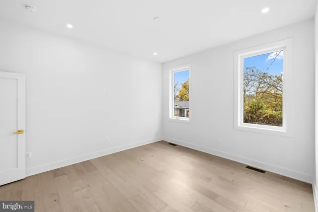 $2,485,000 | 719 Meadow Lane Southwest, Vienna, VA 22180