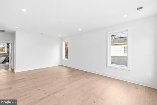 $2,485,000 | 719 Meadow Lane Southwest, Vienna, VA 22180