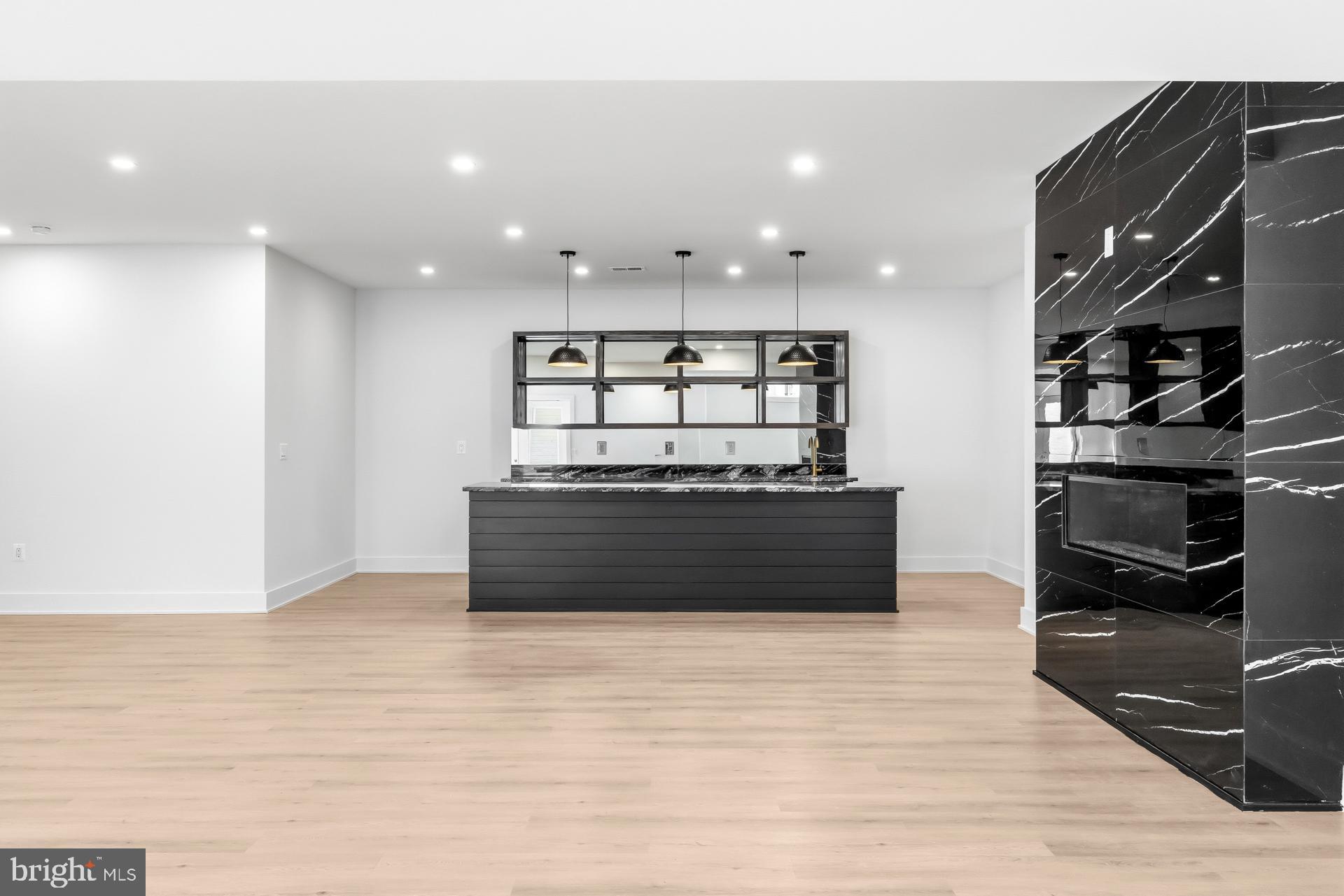 719 Meadow Lane Southwest Vienna, VA 22180 - Photo 31 of 118