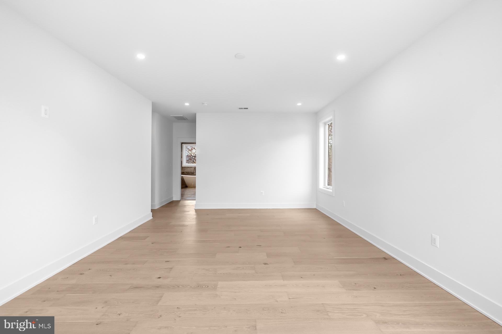 719 Meadow Lane Southwest Vienna, VA 22180 - Photo 36 of 118