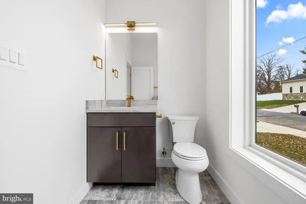 $2,485,000 | 719 Meadow Lane Southwest, Vienna, VA 22180