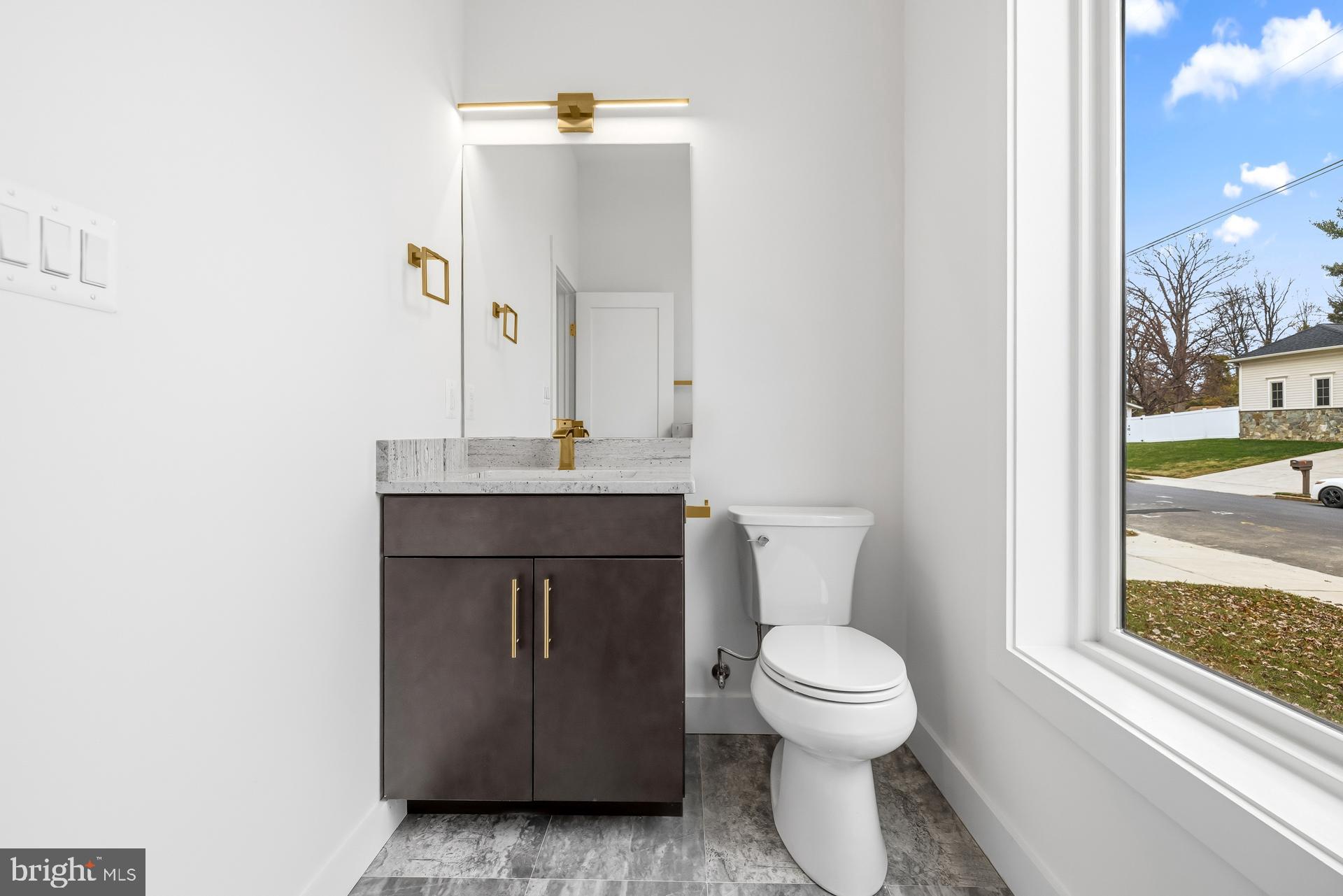 719 Meadow Lane Southwest Vienna, VA 22180 - Photo 37 of 118