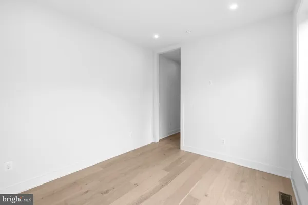 $2,485,000 | 719 Meadow Lane Southwest, Vienna, VA 22180