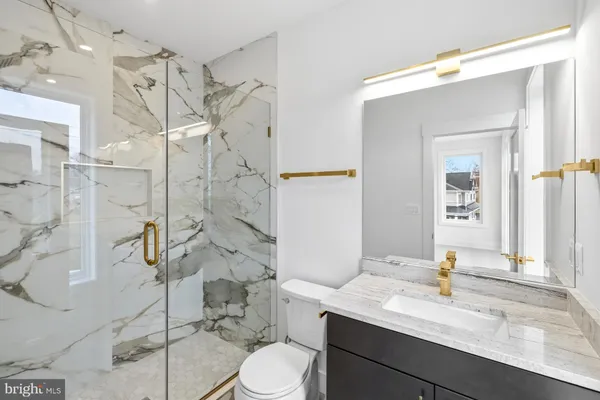 $2,485,000 | 719 Meadow Lane Southwest, Vienna, VA 22180