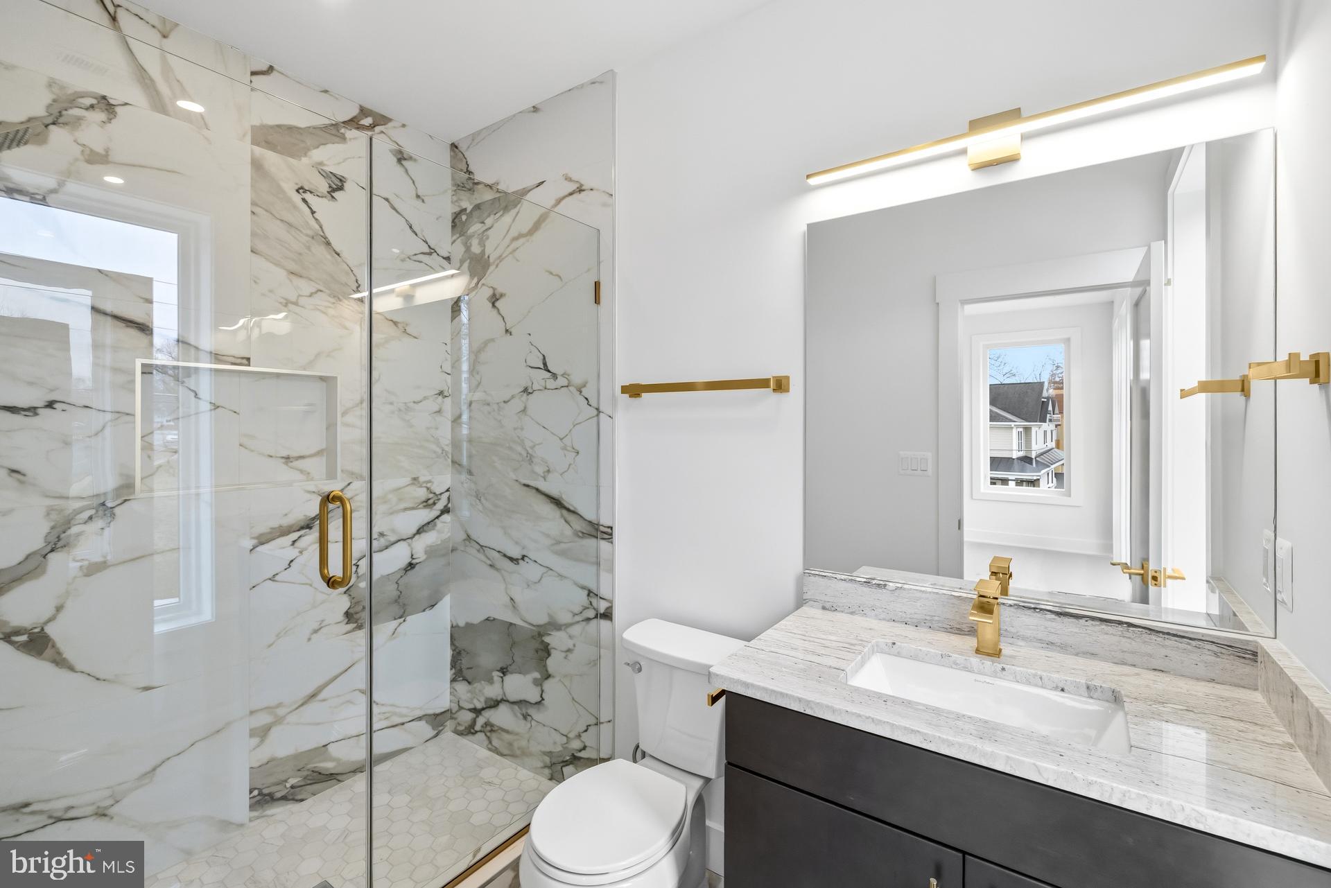 719 Meadow Lane Southwest Vienna, VA 22180 - Photo 46 of 118